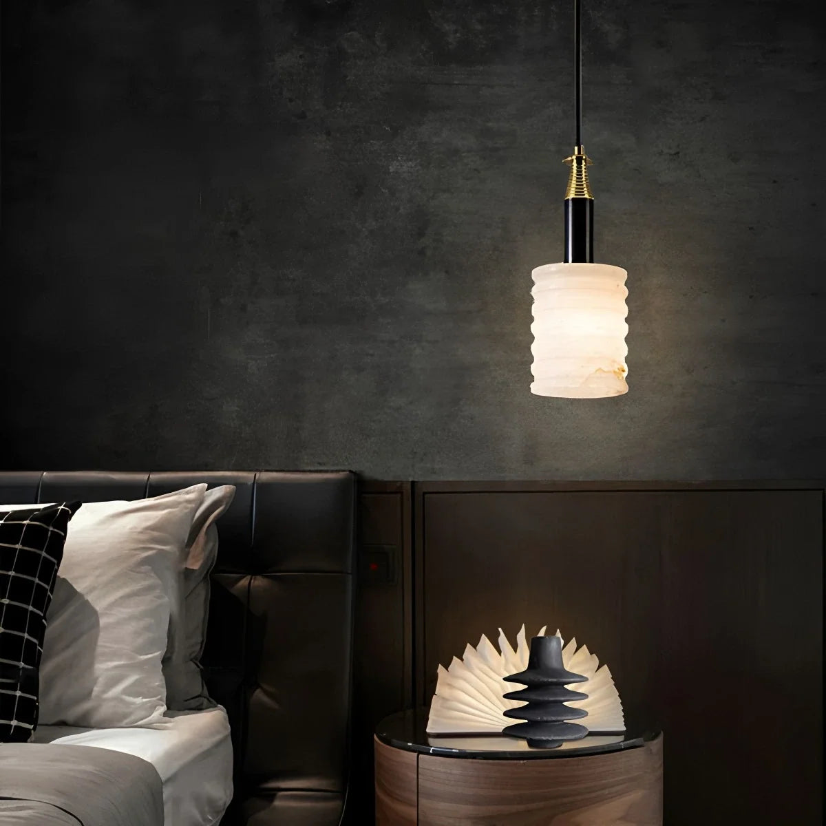 Cylindrical Spanish Alabaster Bedside Pendant Light – Alabaster detail 9