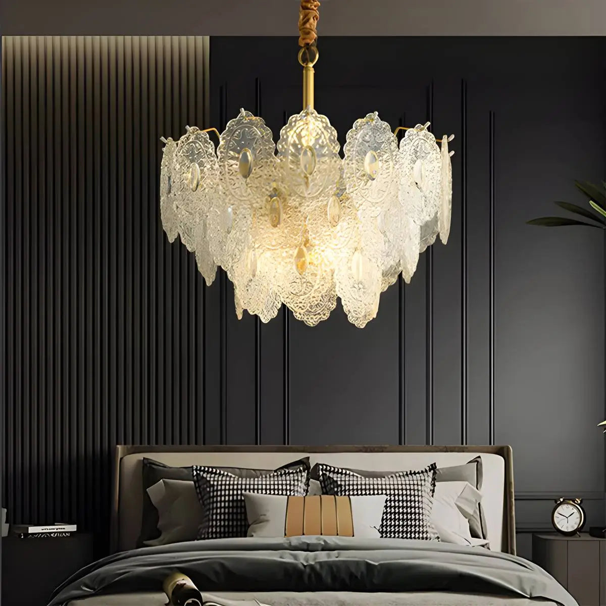 Tiered Textured Glass Chandelier – Glass detail 14