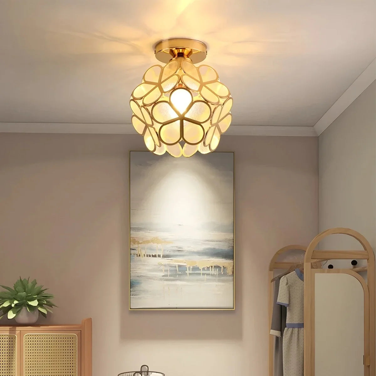 European Style Copper Glass Ceiling Lamp-E – Glass detail 6