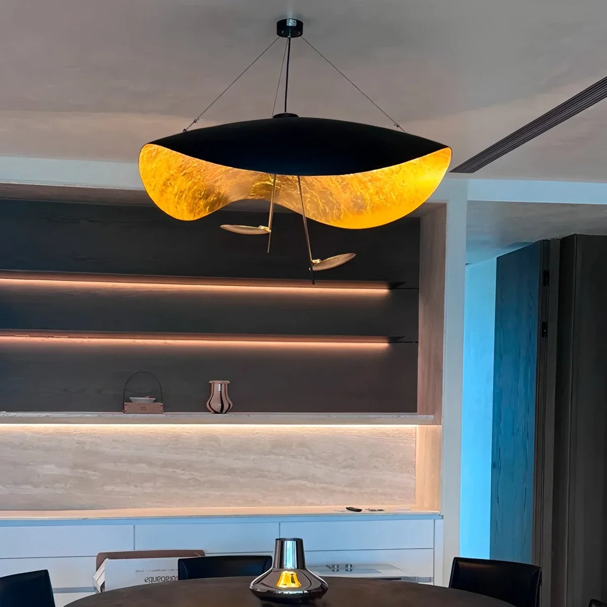 Modern Sculptural Leaf Pendant Light – detail 11
