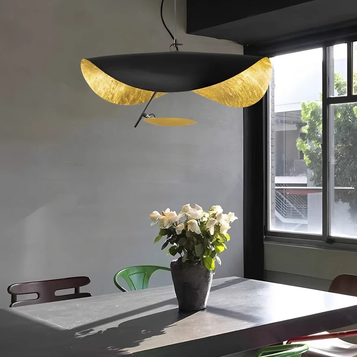 Modern Sculptural Leaf Pendant Light – detail 6