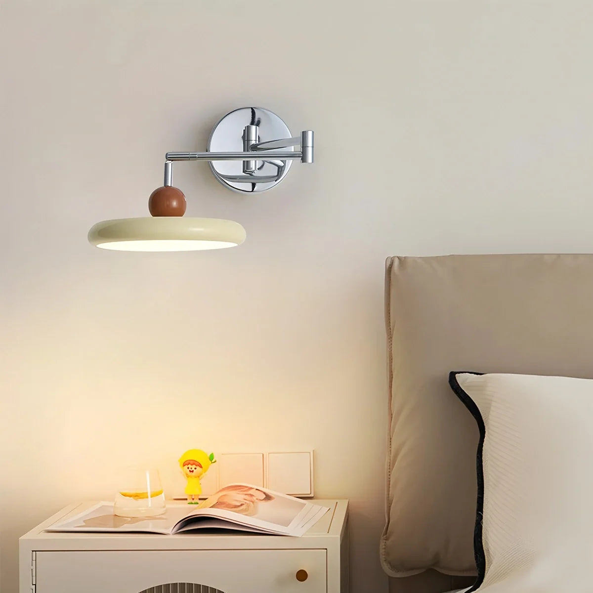 Lola Adjustable Arm Plug-in Wall Lamp – detail 2