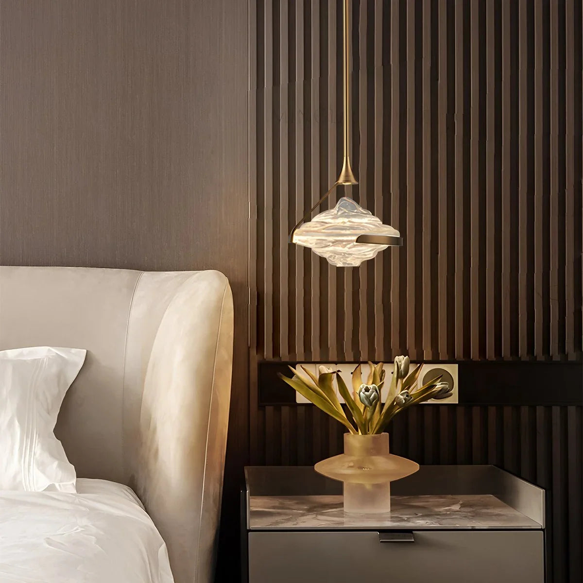 Modern Hill Glass Pendant Light – Glass detail 14