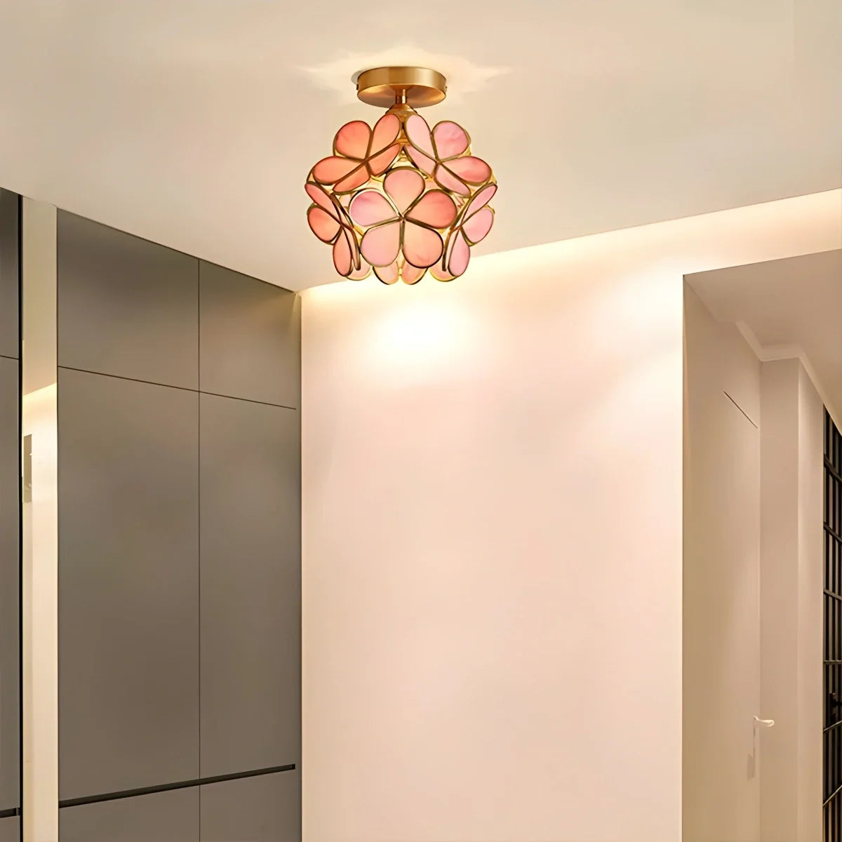 European Style Copper Glass Ceiling Lamp-E – Glass detail 22