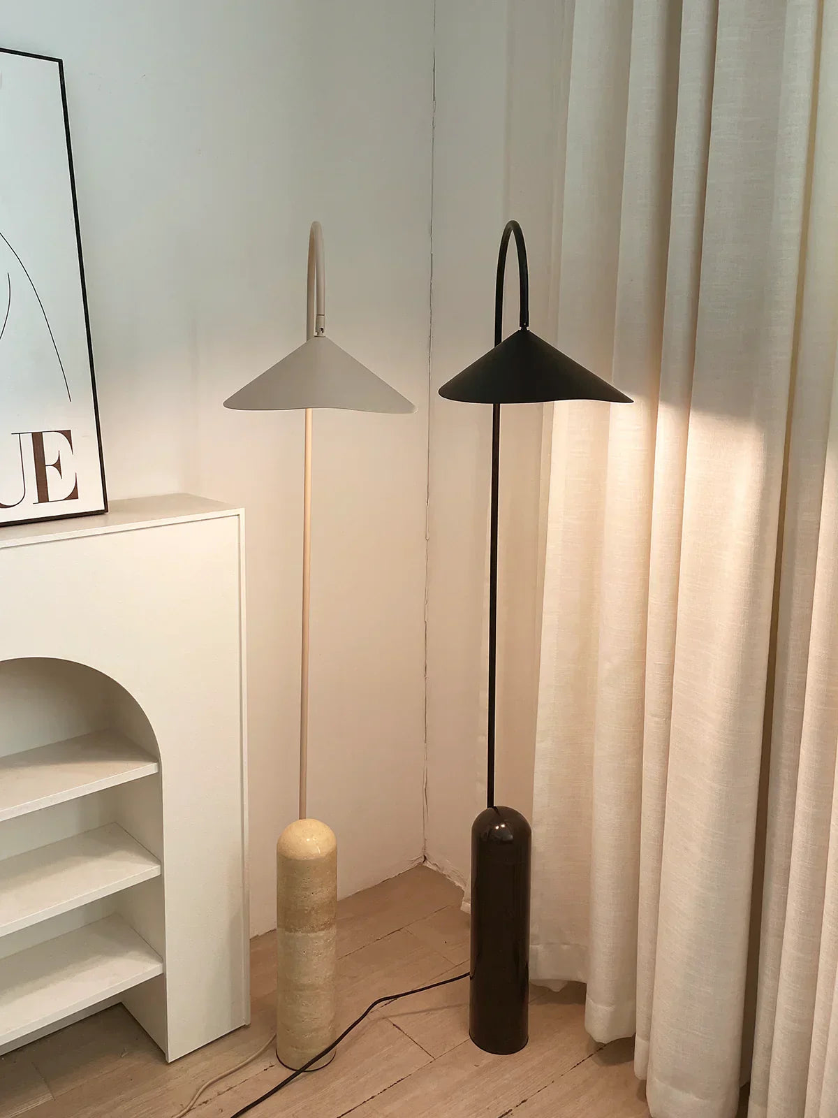 Arum Duckbill Travertine Floor Lamp – Travertine detail 9