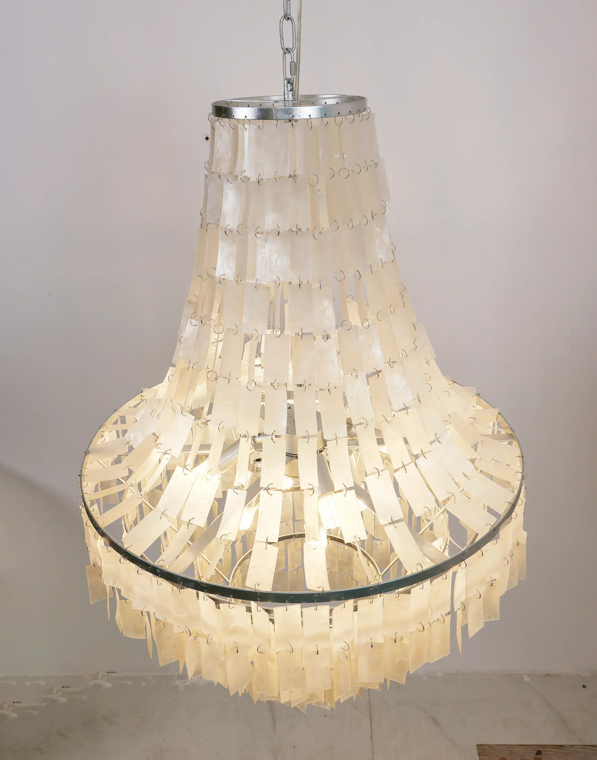 Boho Tiered Capiz Iron Chandelier – Iron detail 15