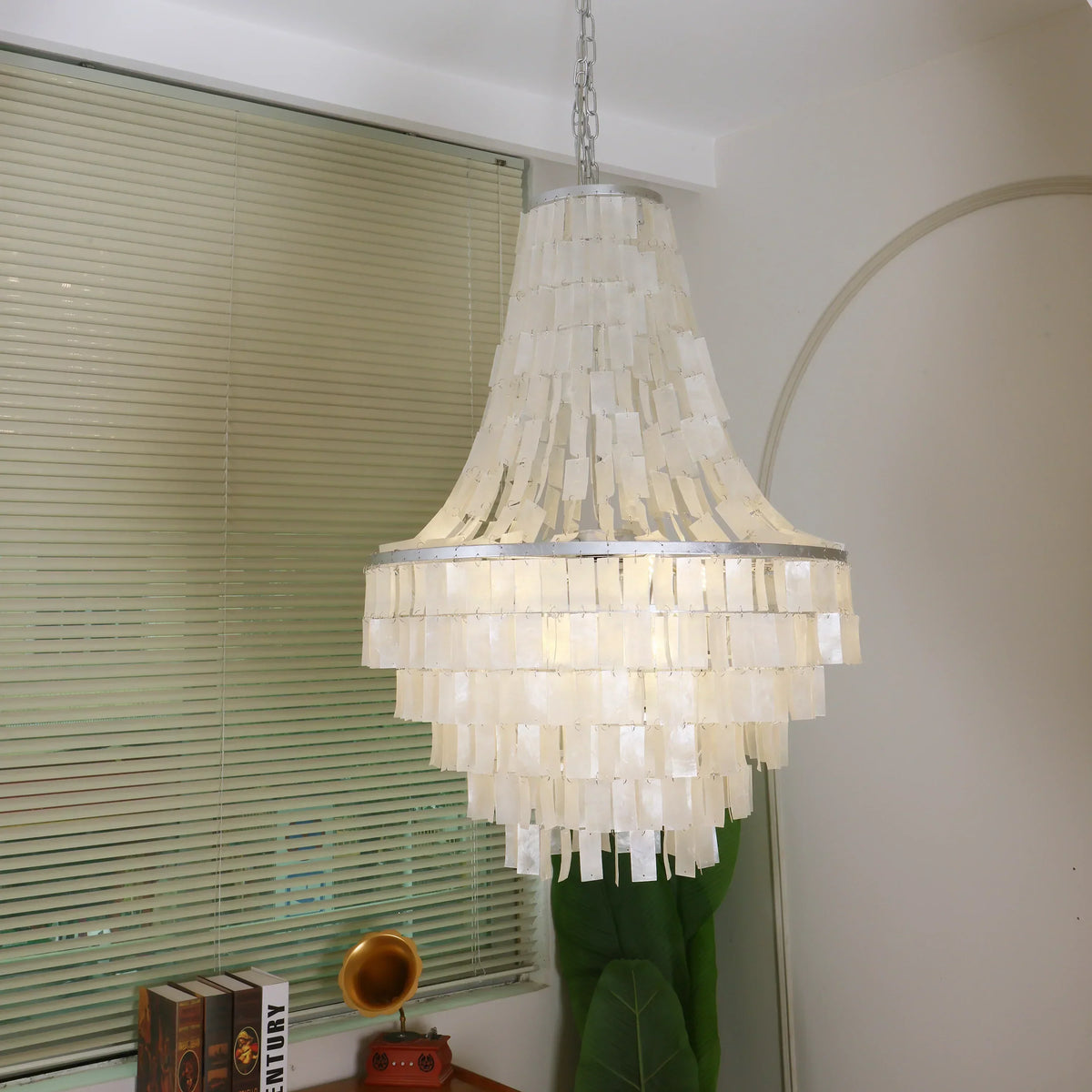 Boho Tiered Capiz Iron Chandelier – Iron detail 12