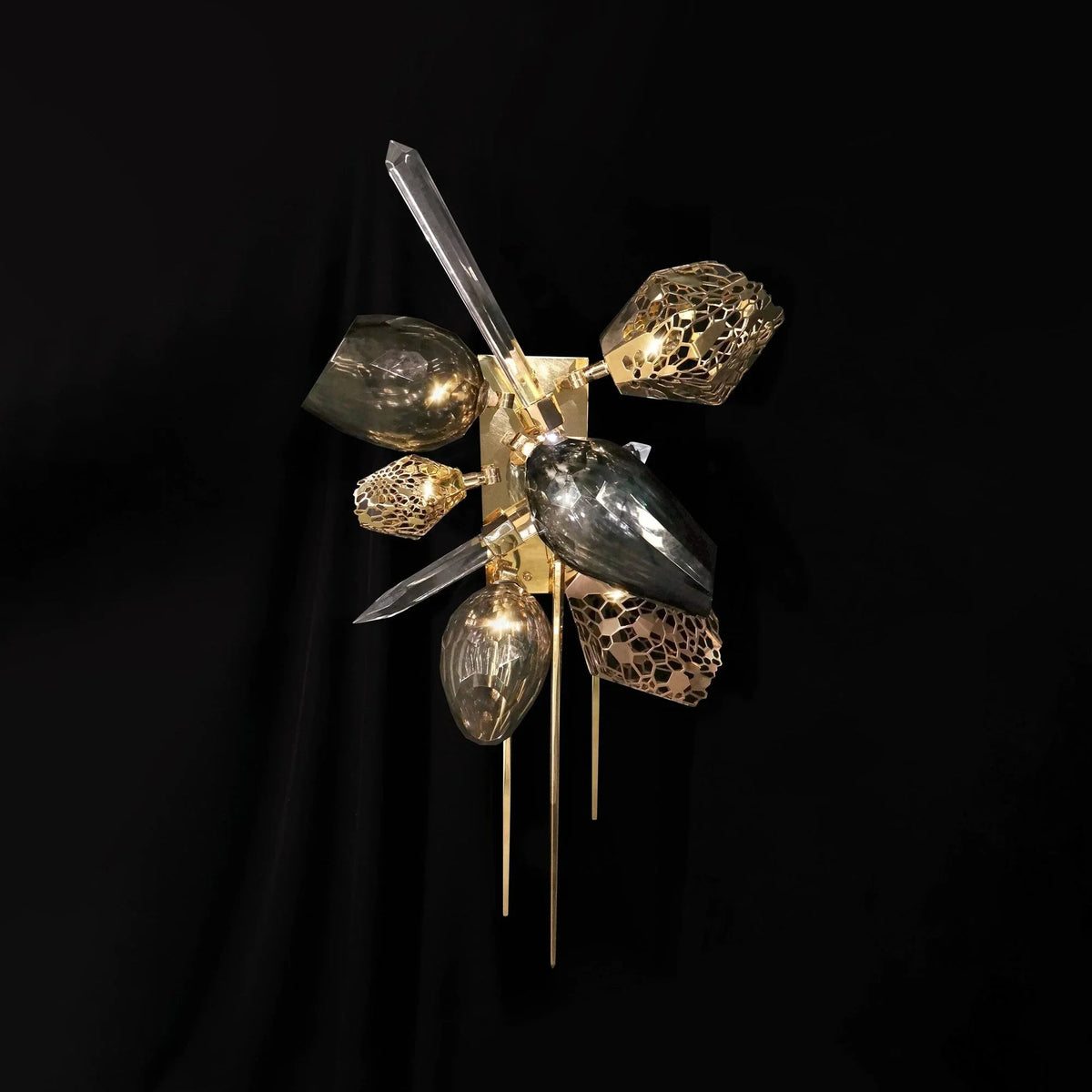 Britannica Glass Chandelier Horizontal – Glass detail 26