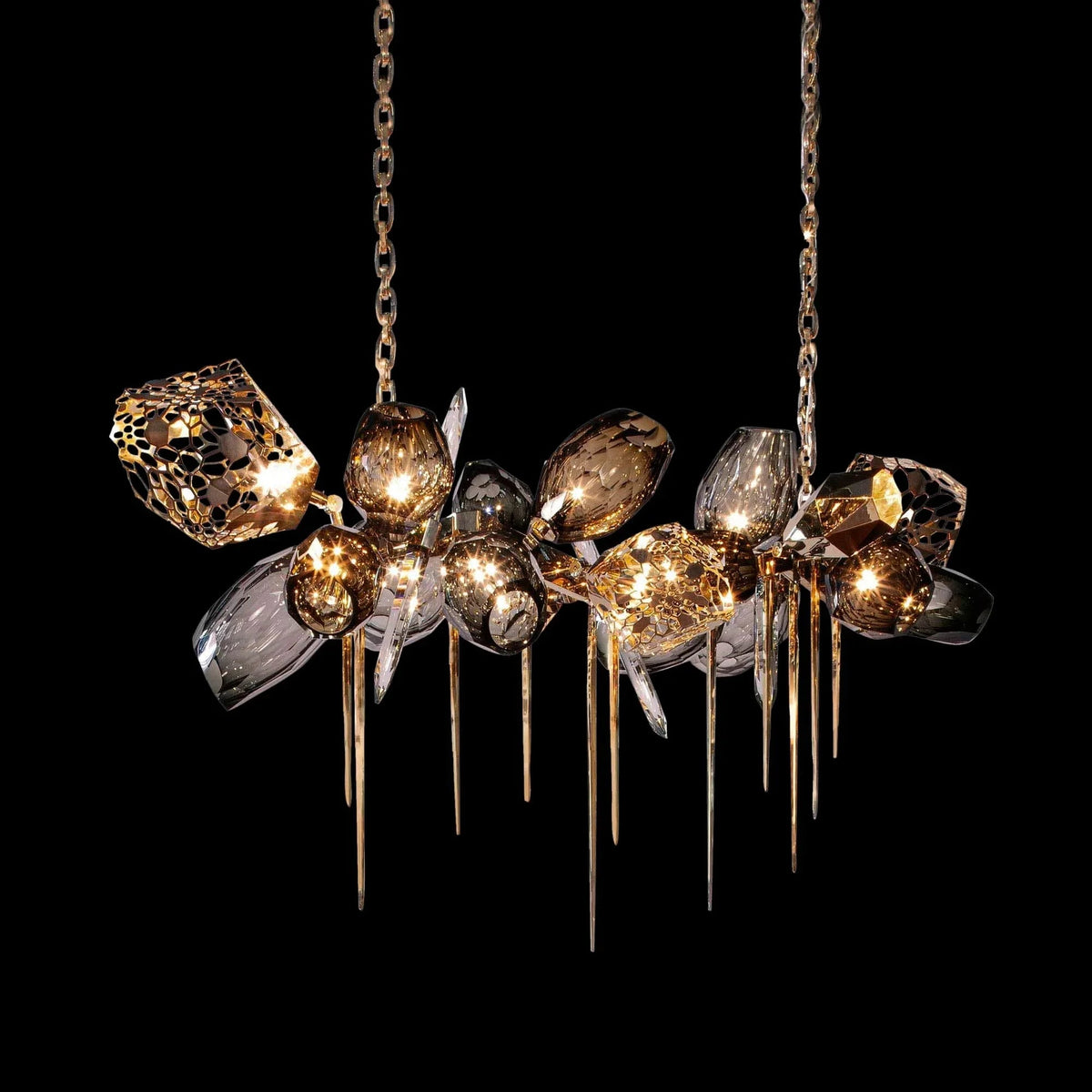 Britannica Glass Chandelier Horizontal – Glass detail 23