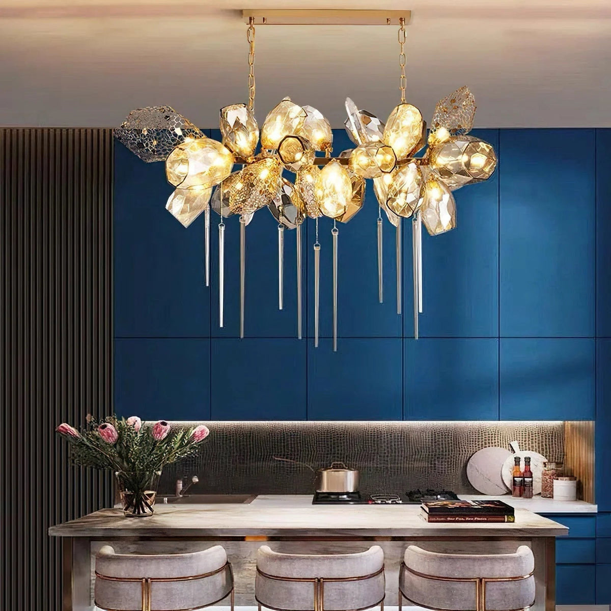 Britannica Glass Chandelier Horizontal – Glass detail 7