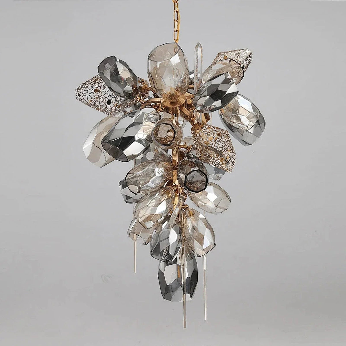 Britannica Glass Chandelier Horizontal – Glass detail 35
