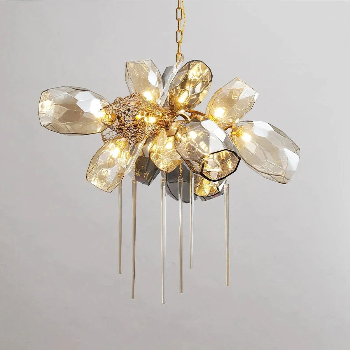 Britannica Glass Chandelier Horizontal – Glass detail 39