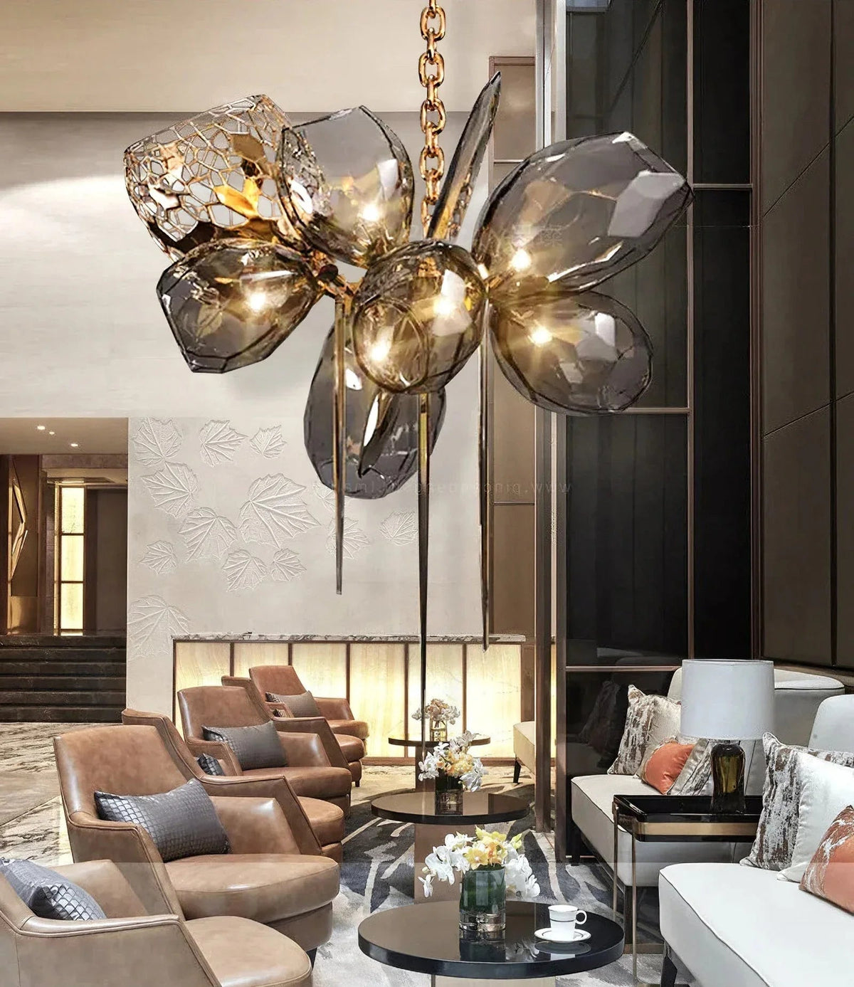 Britannica Glass Chandelier Horizontal – Glass detail 9