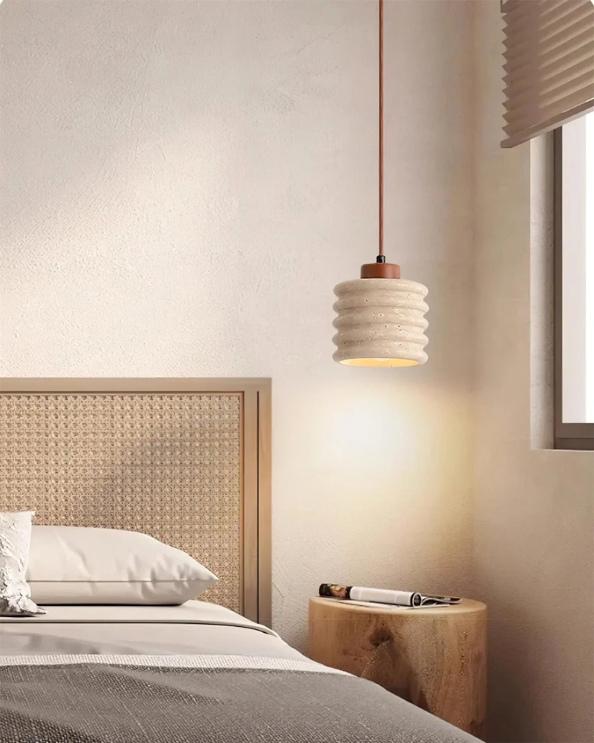 Candeeiro Column Travertine Pendant Lamp – Travertine detail 6