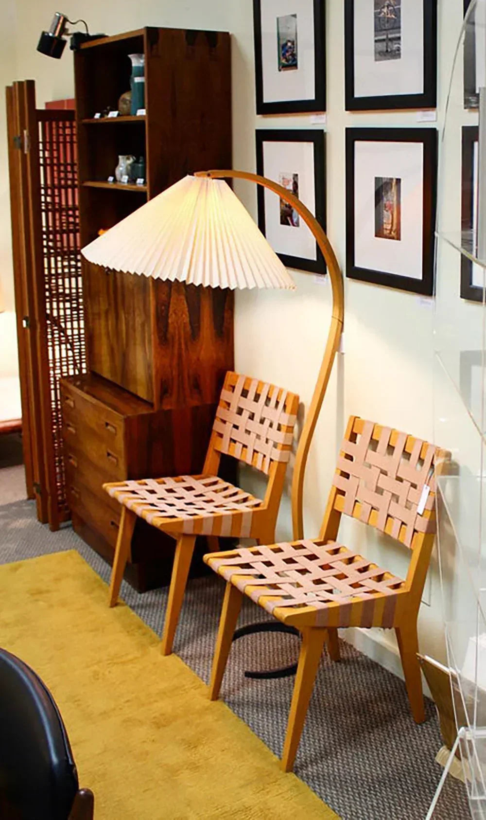 Caprani Wood Floor Lamp – Wood detail 11