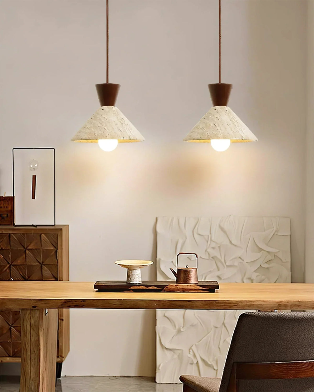 Cone Forma Travertine Pendant Lamp – Travertine detail 3