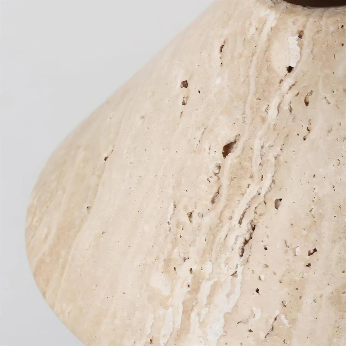 Cone Forma Travertine Pendant Lamp – Travertine detail 8