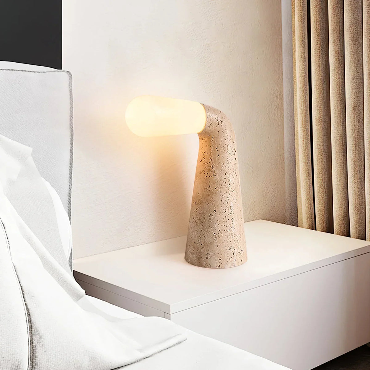 Cone Nilo Travertine Table Lamp – Travertine detail 2