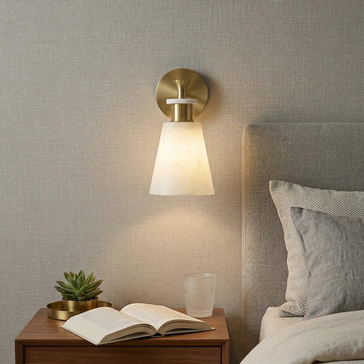 Conical Tapered Alabaster Wall Sconce – Alabaster detail 2