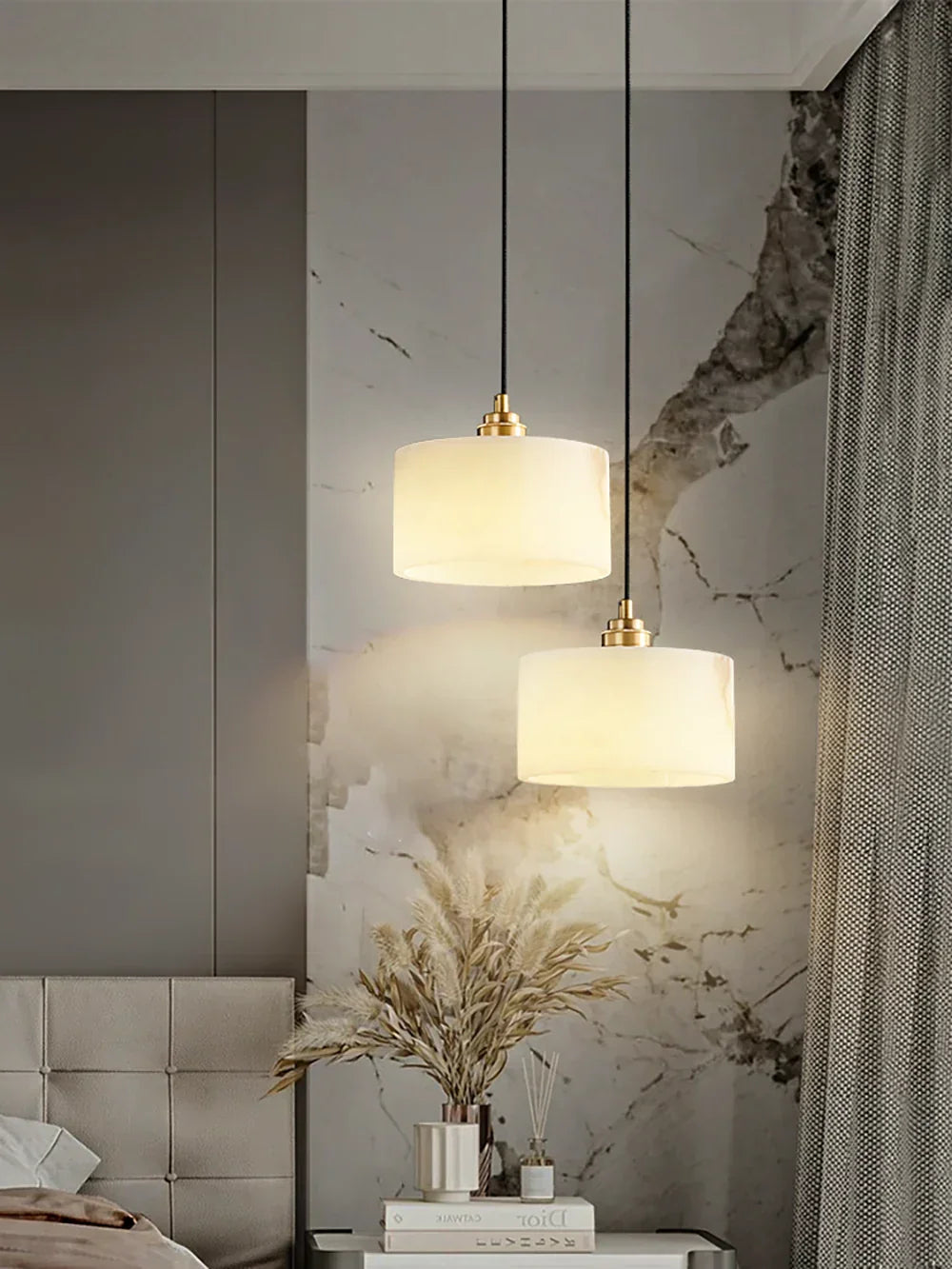 Cylindrical Alabaster Pendant Light – Alabaster detail 5