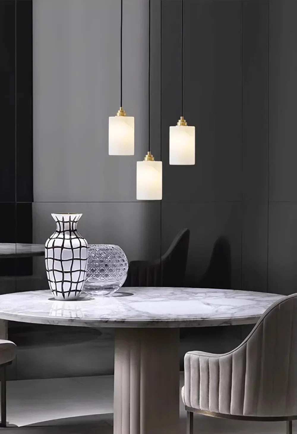 Cylindrical Alabaster Pendant Light – Alabaster detail 12