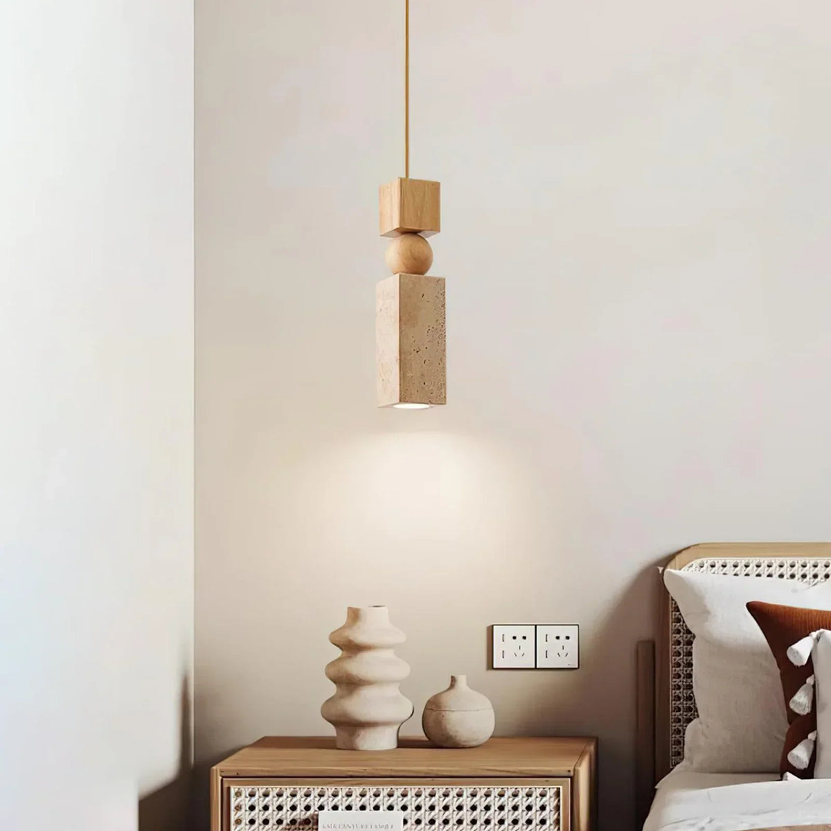 Cylindrical Travertine Fables Pendant Lamp – Travertine detail 2