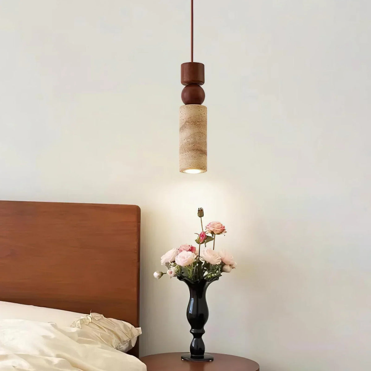Cylindrical Travertine Fables Pendant Lamp – Travertine detail 3