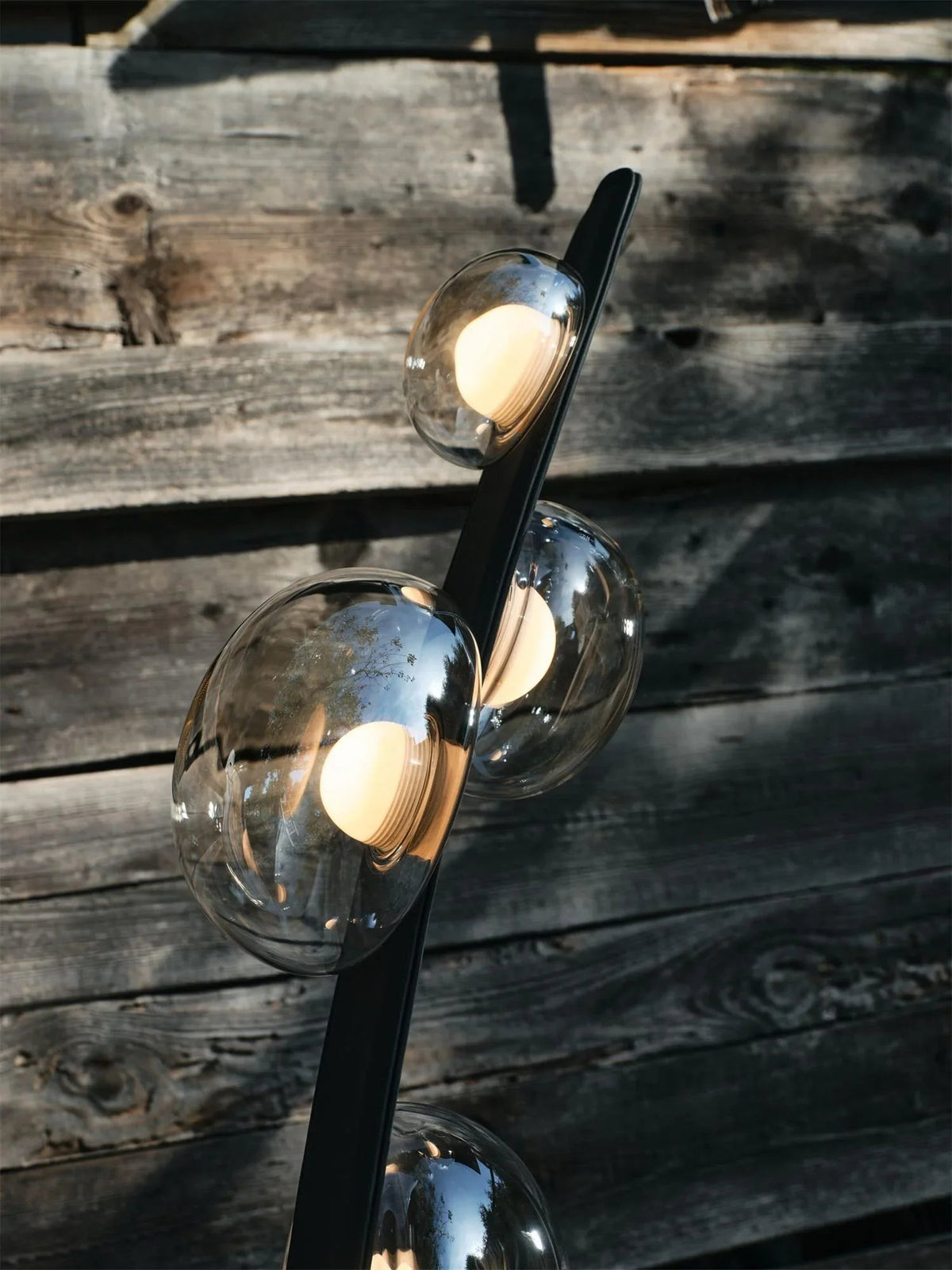 Dew Drops LED Glass Floor Lamp – Glass detail 16