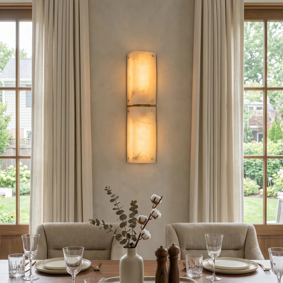 Double Panel Aurelia Alabaster Wall Lamp – Alabaster detail 2