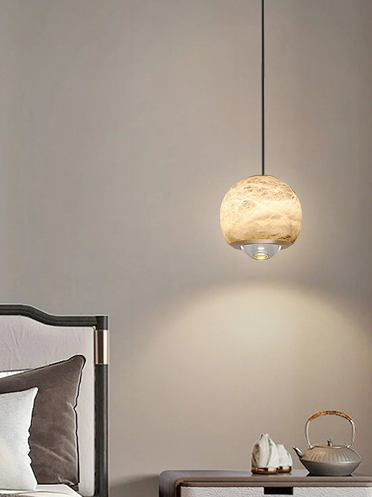 Ferox Alabaster Pendant Light – Alabaster detail 23