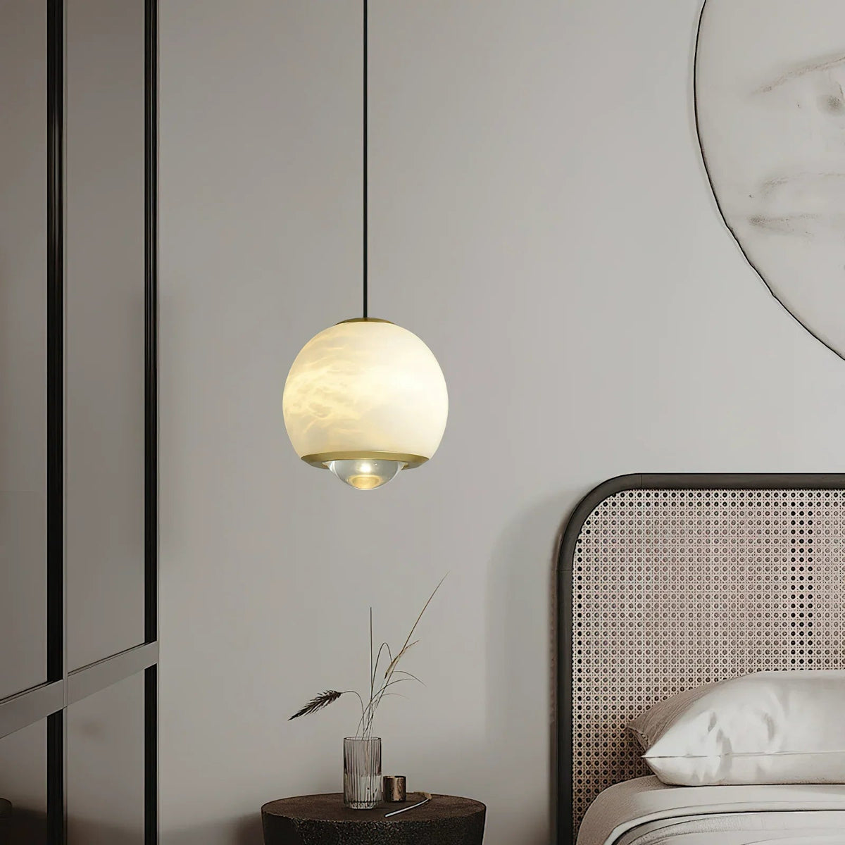 Ferox Alabaster Pendant Light – Alabaster detail 6