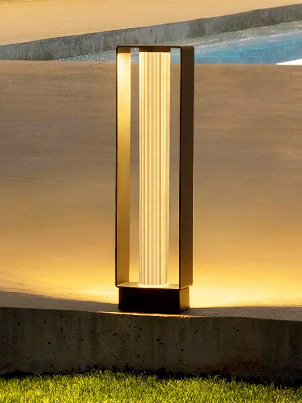 Frame Acrylic Outdoor Post Lamp Steel – Steel detail 15