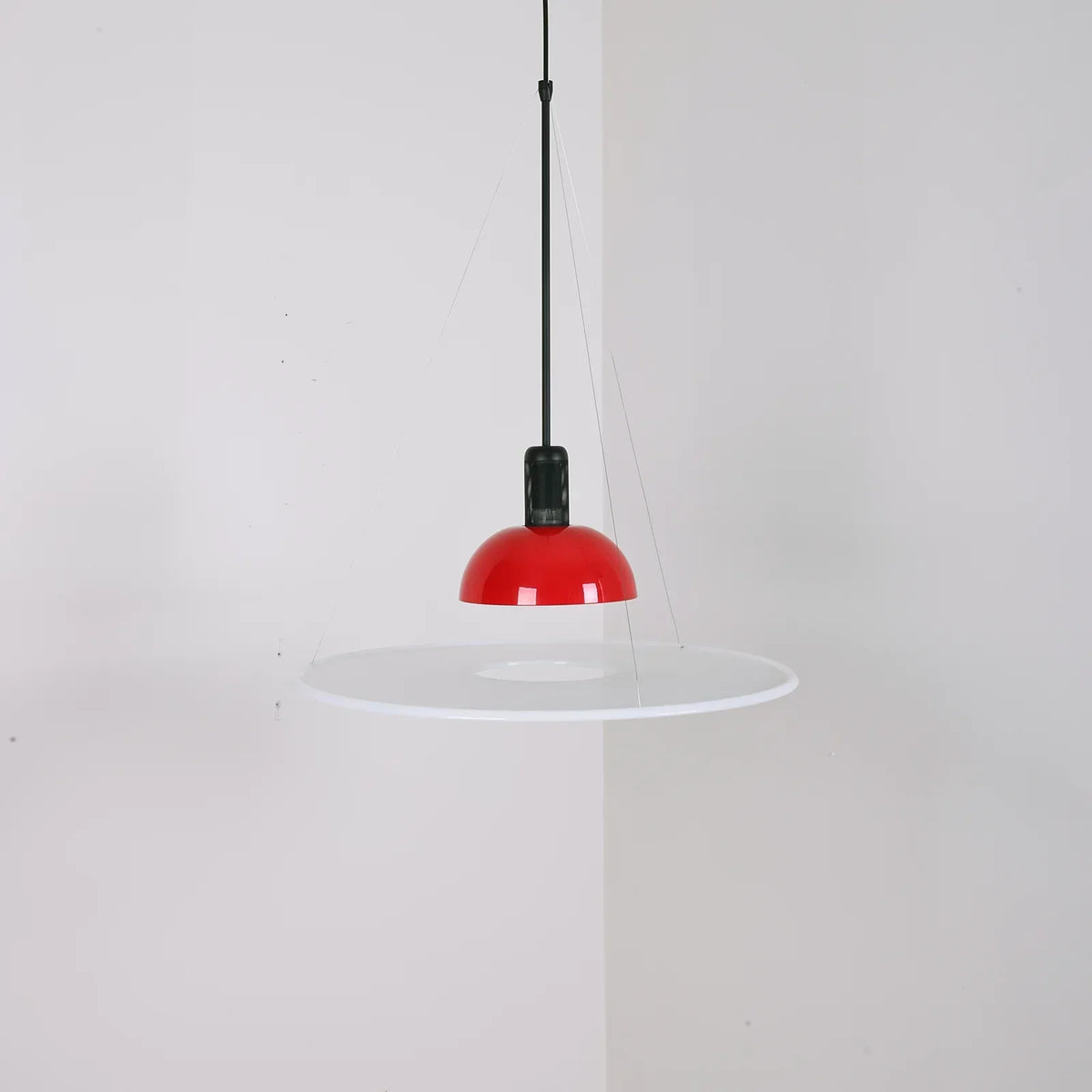 Frisbi Acrylic Disc Steel Pendant Light – Steel detail 35