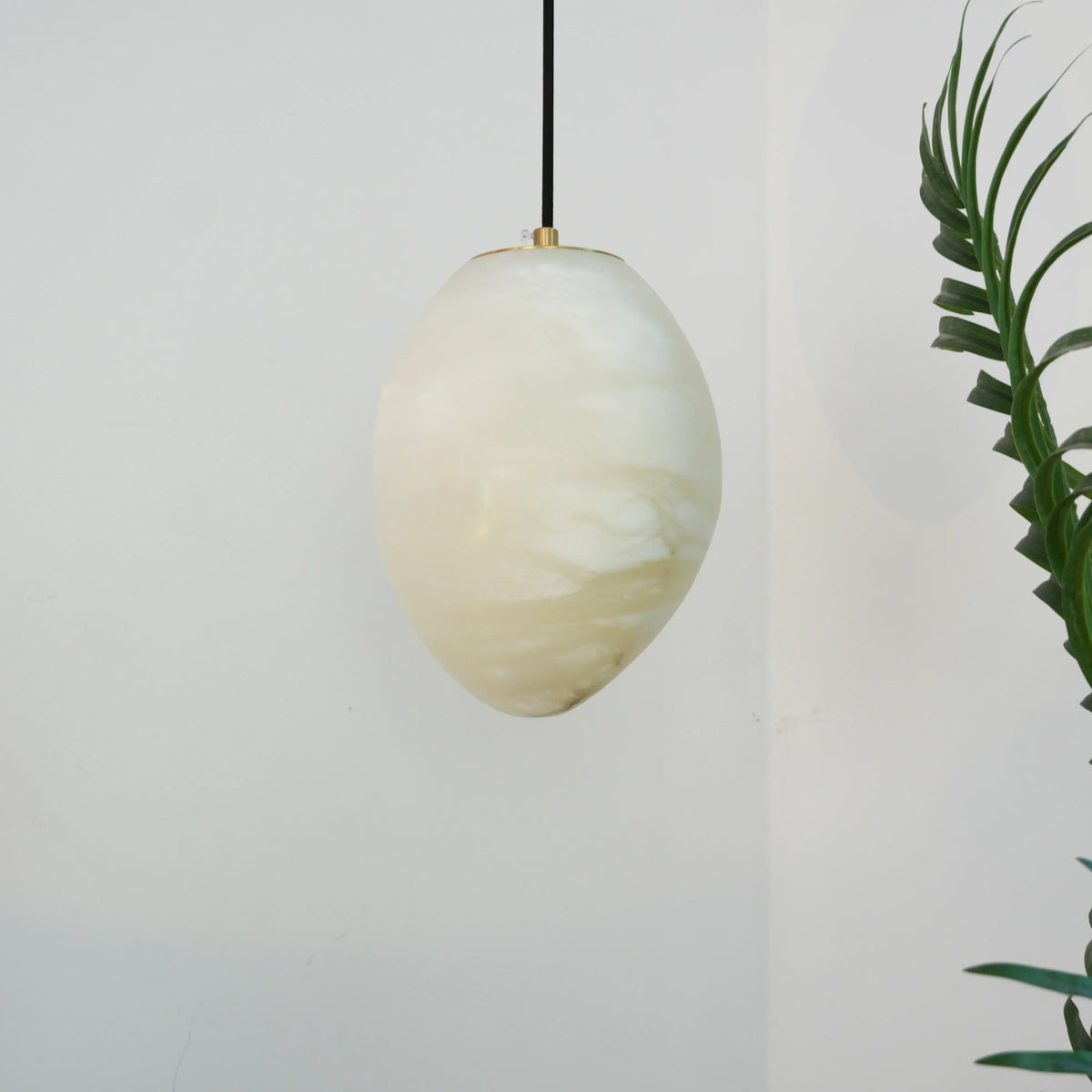 Pebble Alabaster Pendant Lamp – Alabaster detail 43