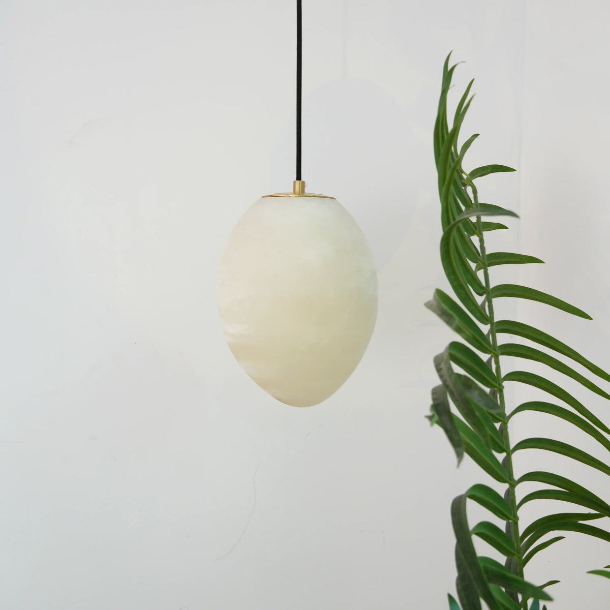 Pebble Alabaster Pendant Lamp – Alabaster detail 44