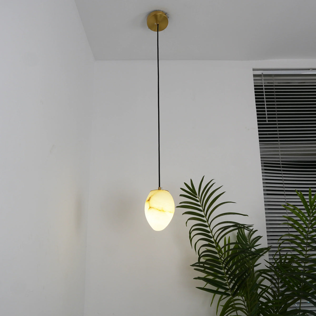 Pebble Alabaster Pendant Lamp – Alabaster detail 13