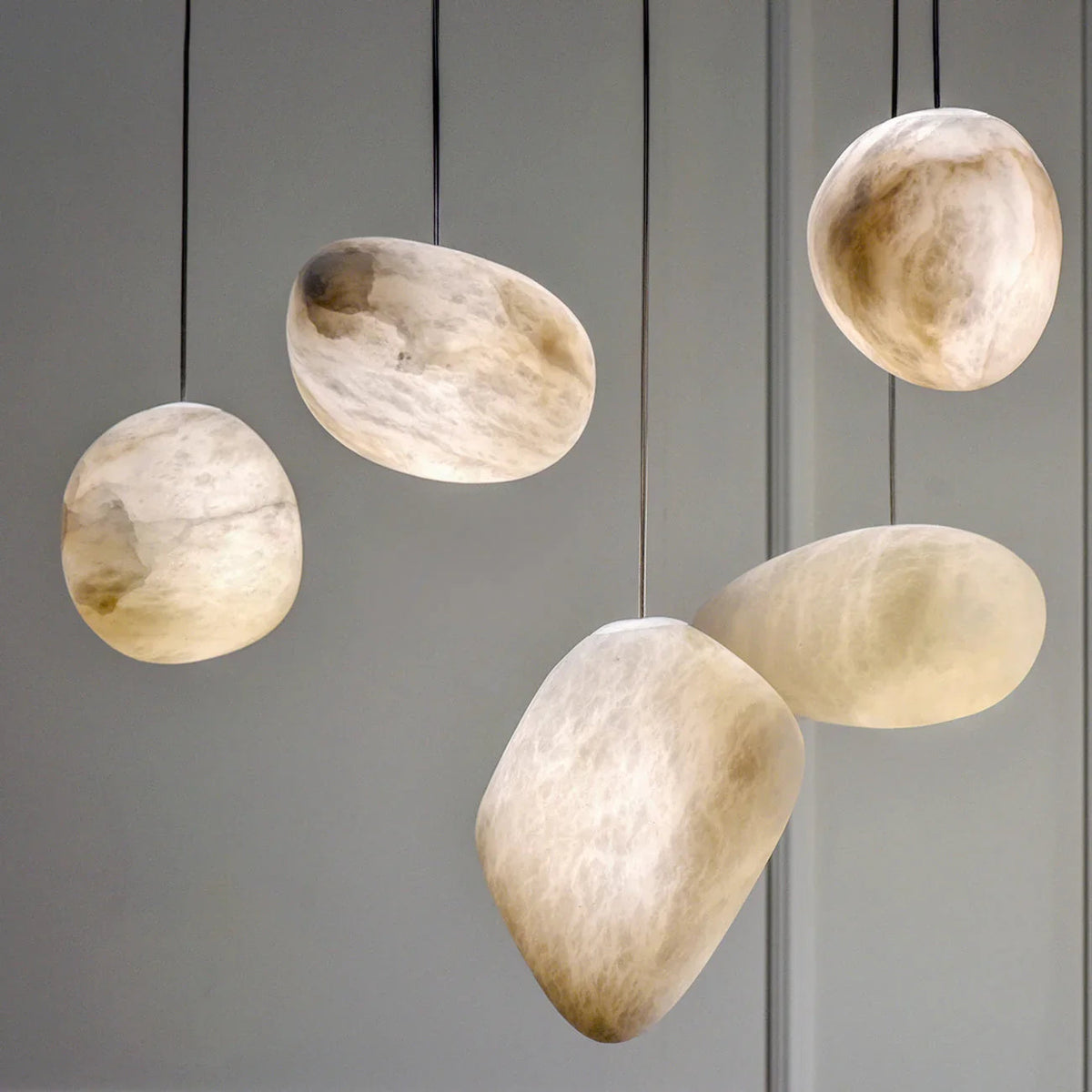 Pebble Alabaster Pendant Lamp – Alabaster detail 2