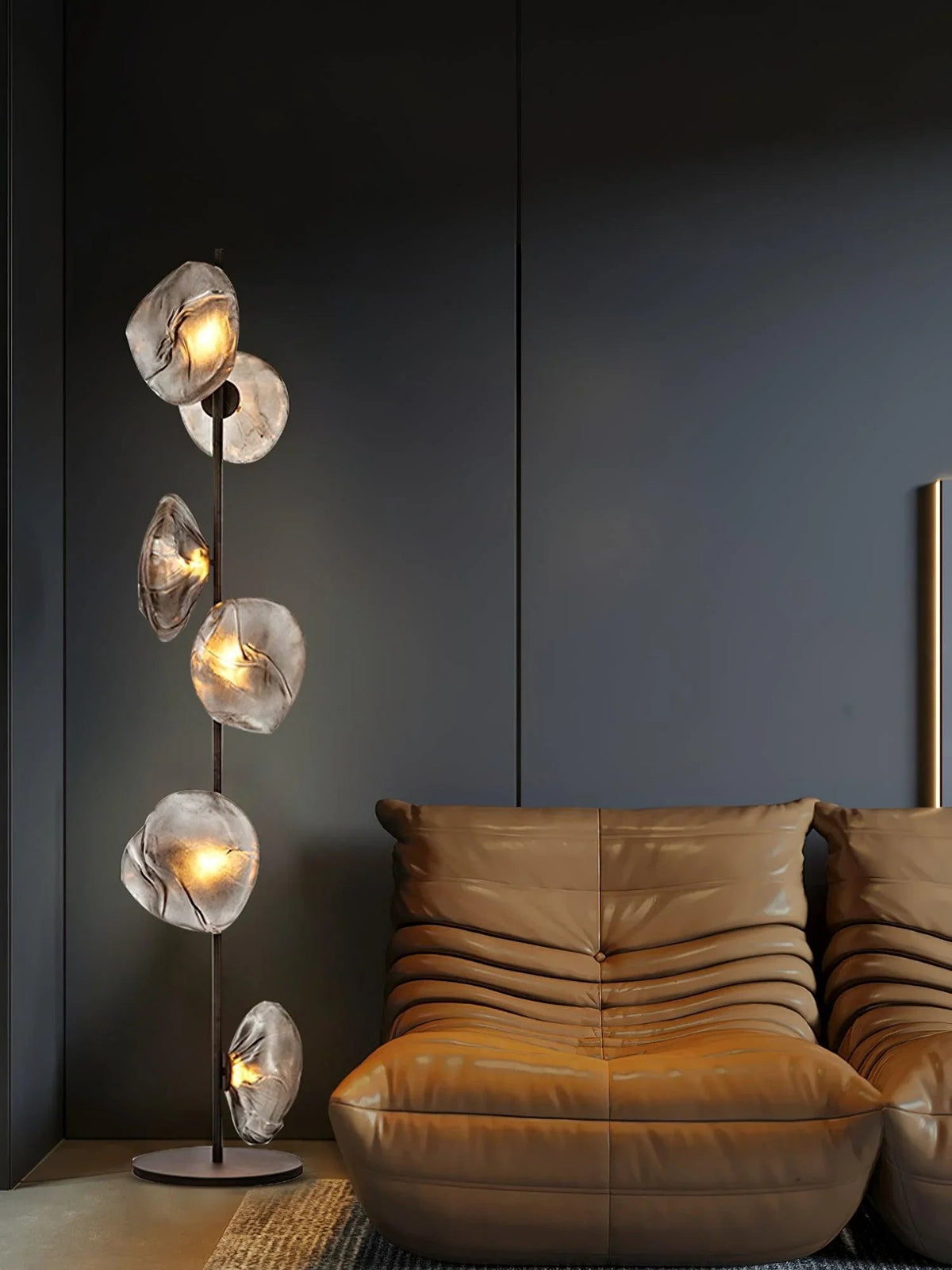 Glass Petals Floor Lamp – Glass detail 19