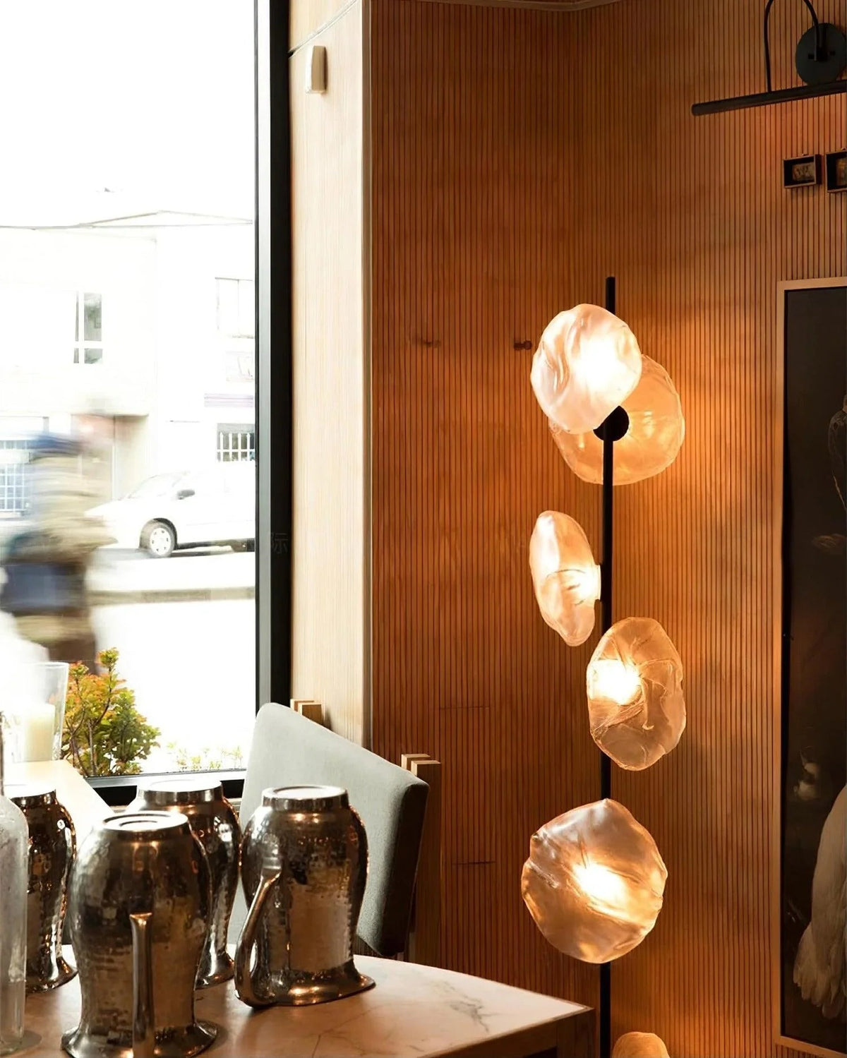 Glass Petals Floor Lamp – Glass detail 10