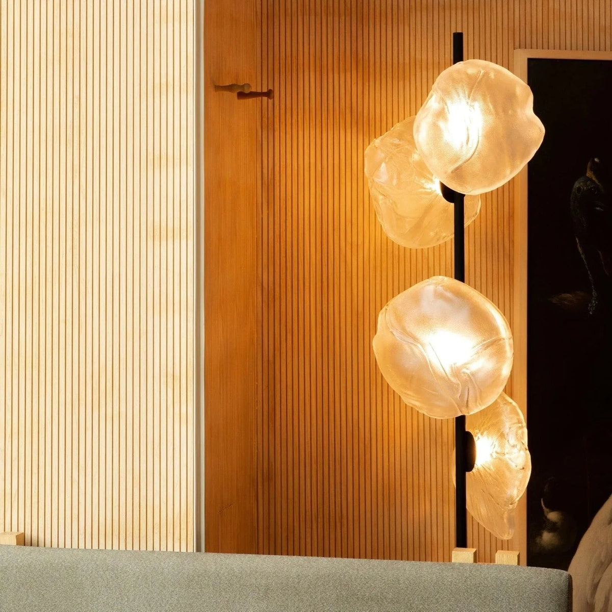 Glass Petals Floor Lamp – Glass detail 5