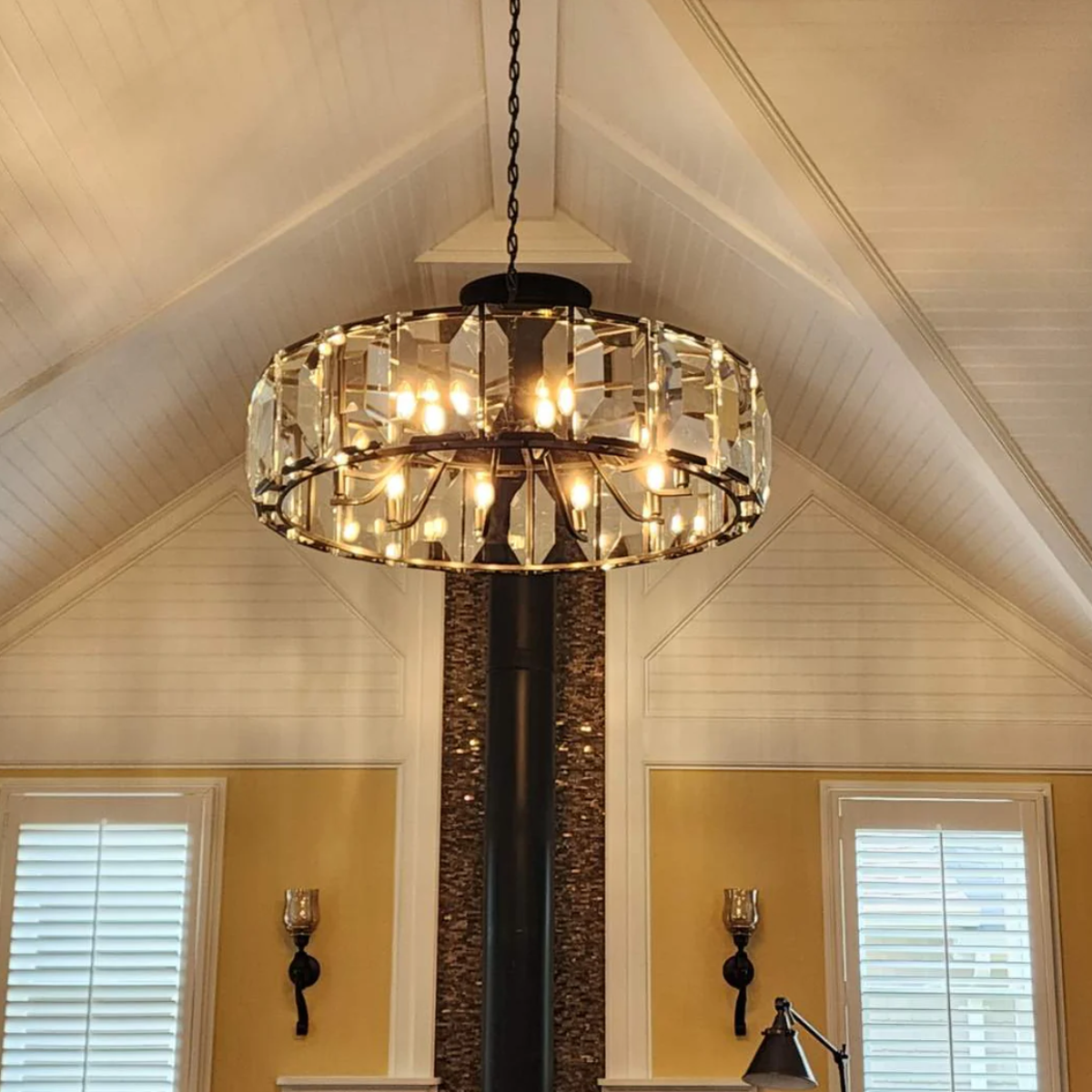 Harlow Multicurve Crystal Round Chandelier – Crystal detail 2
