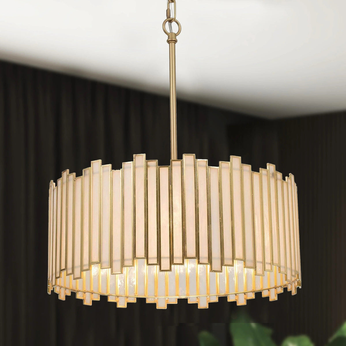 Hemaaolay Glass Chandelier – Glass detail 17