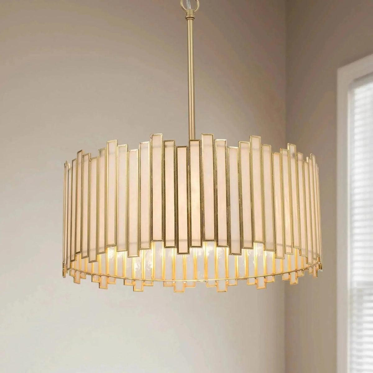 Hemaaolay Glass Chandelier – Glass detail 7