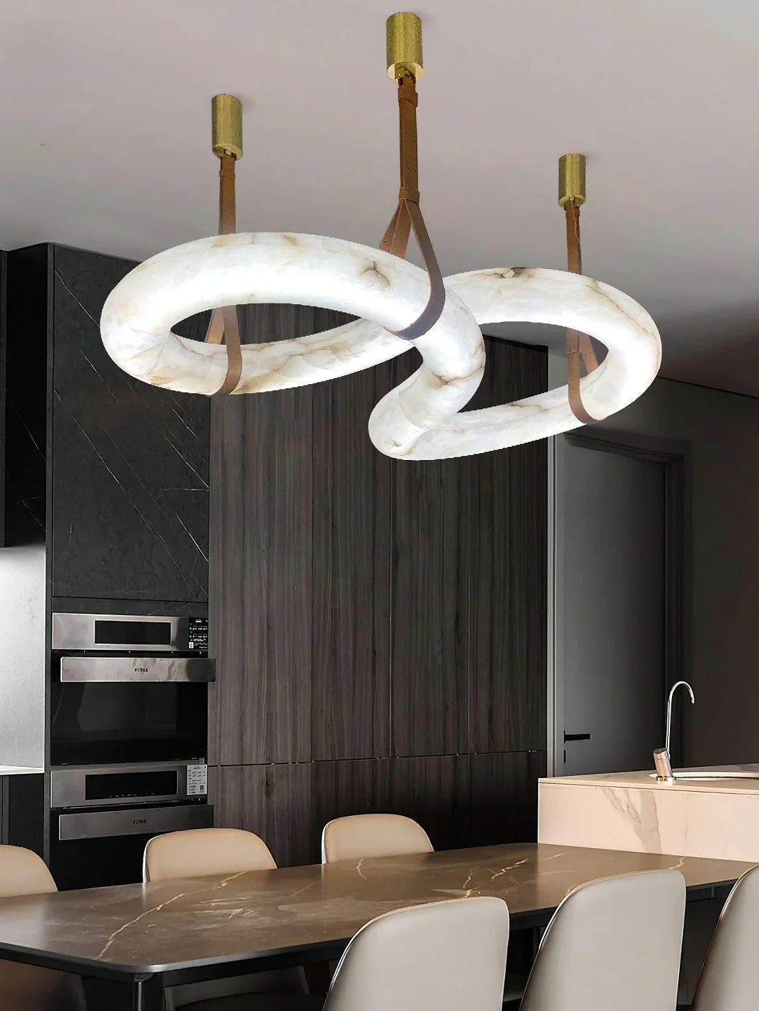 Loop Hanging Alabaster Light – Alabaster detail 12