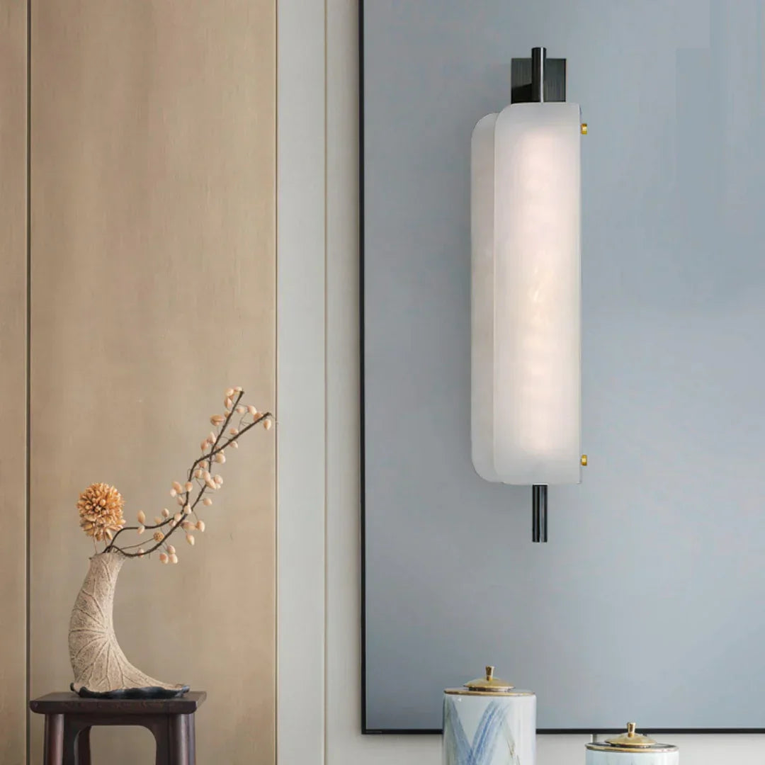 Jorge White Alabaster Wall Lamp – Alabaster detail 6