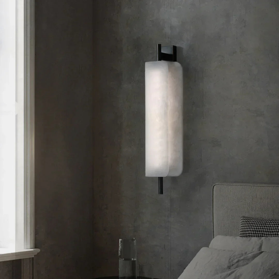 Jorge White Alabaster Wall Lamp – Alabaster detail 4