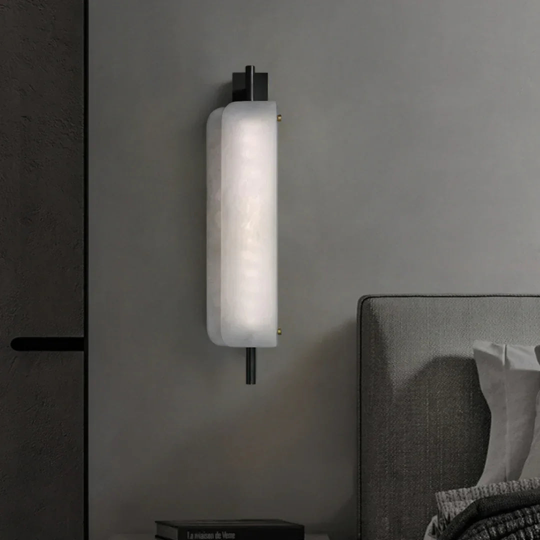 Jorge White Alabaster Wall Lamp – Alabaster detail 3