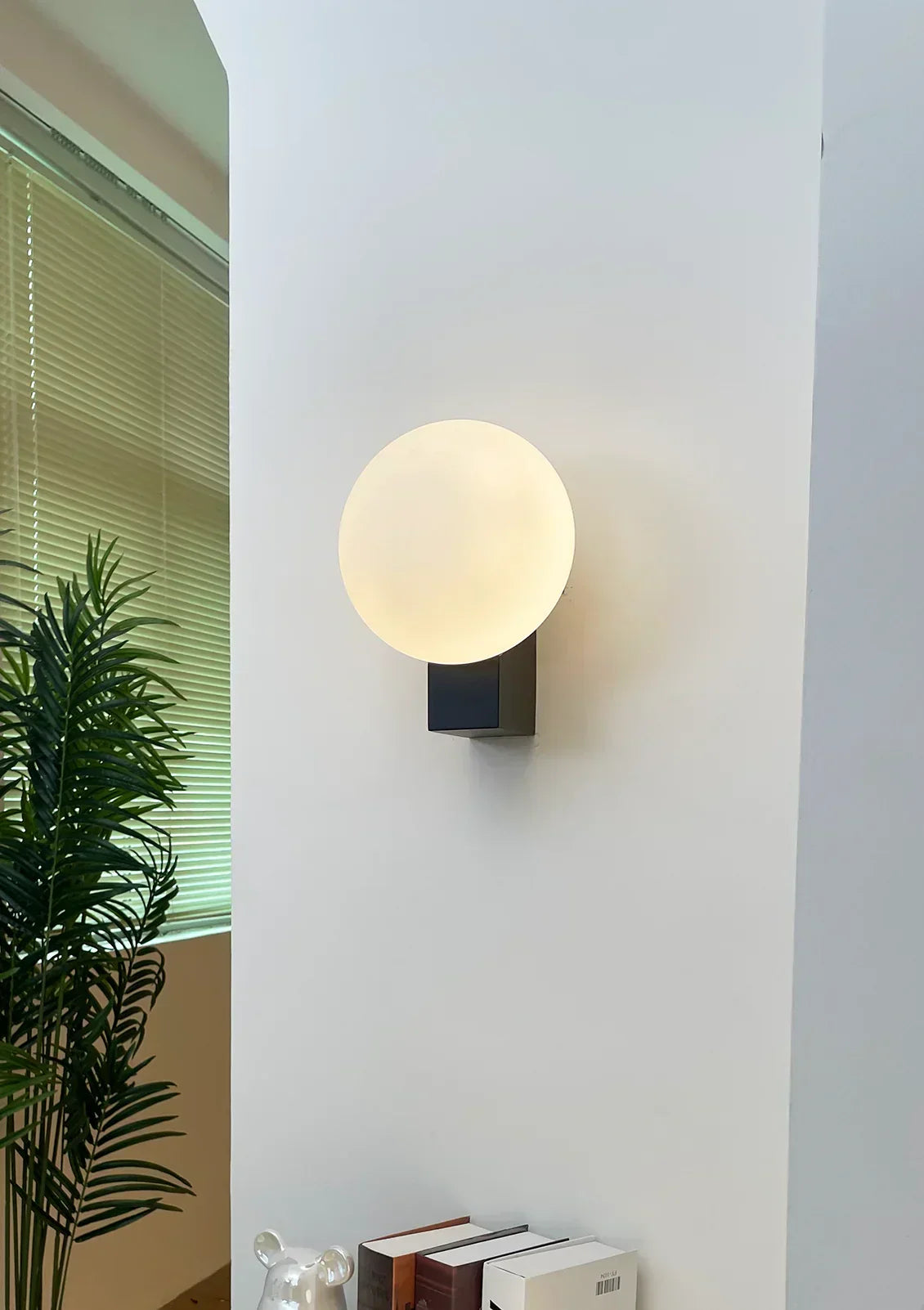 Journey SHY2 Glass Wall Lamp – Glass detail 15