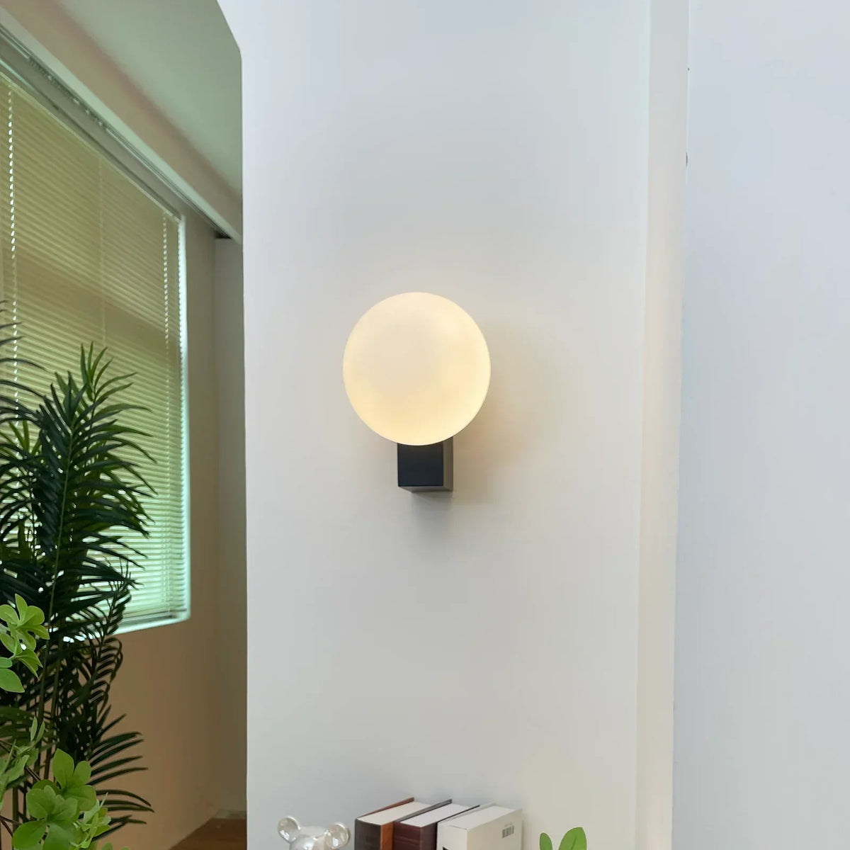 Journey SHY2 Glass Wall Lamp – Glass detail 10
