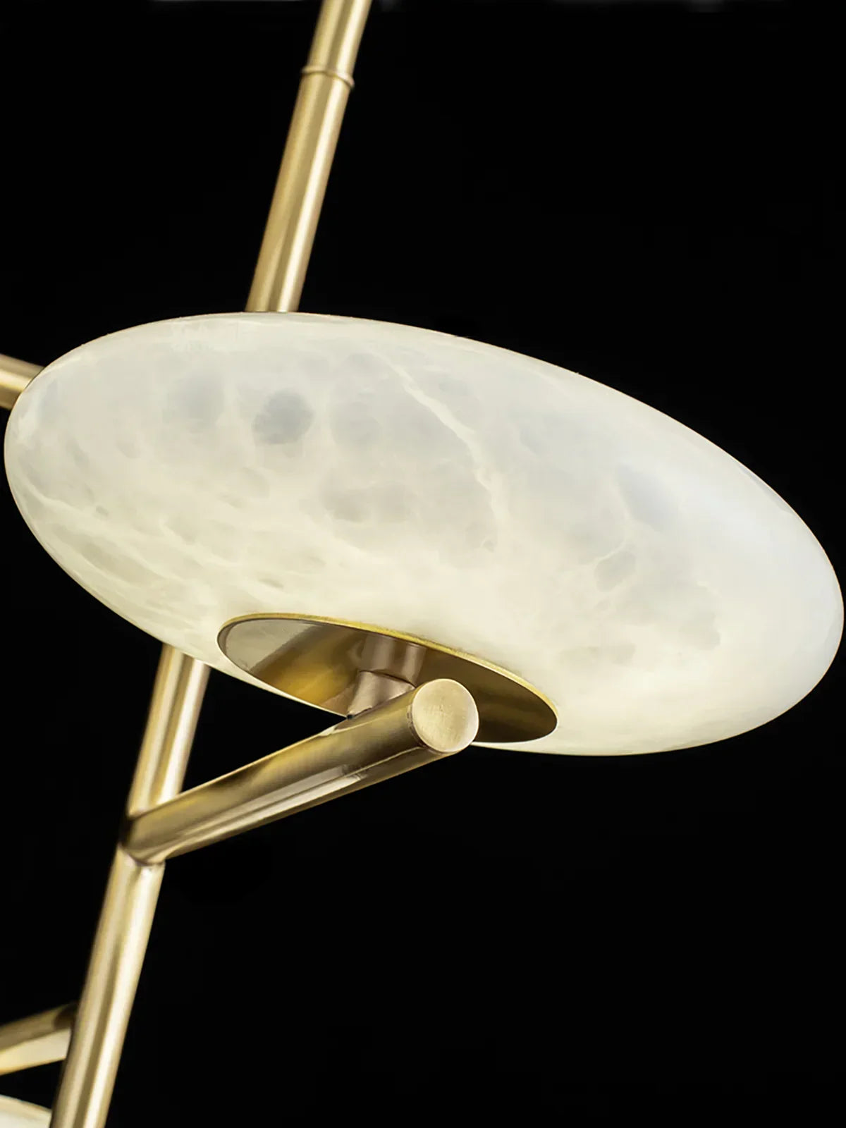 Light Alabaster Chandelier – Alabaster detail 10